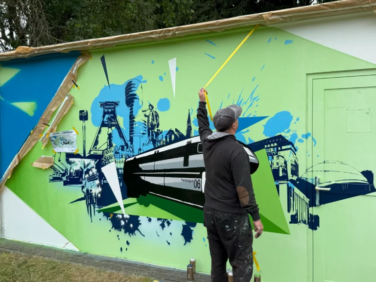 Glasfaser-Verteilstationen als Kunstwerke